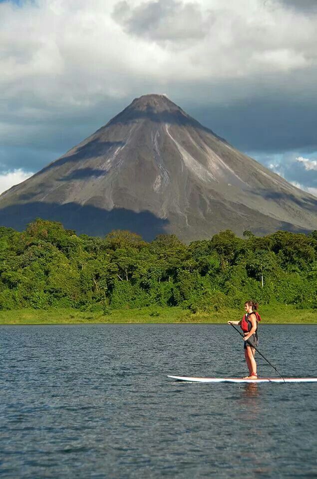 Día 4: VOLCÁN ARENAL Y AGUAS TERMALES